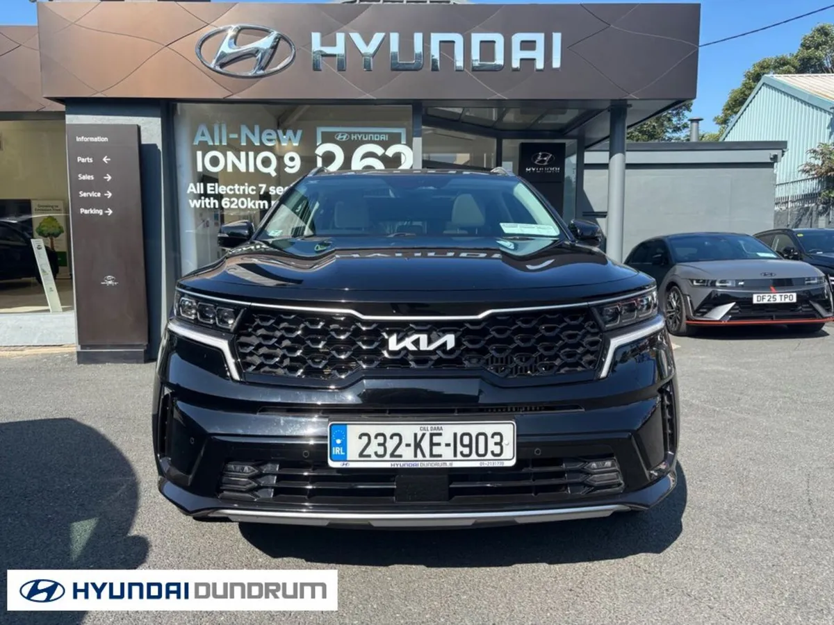 Kia Sorento Phev MY23 SAM 5DR Auto - Image 2