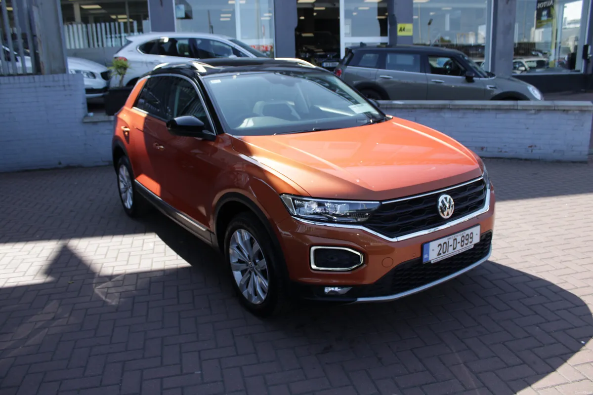 2020 VOLKSWAGEN T-ROC 2.0 TDI 150BHP DSG 5DR SUV - Image 1