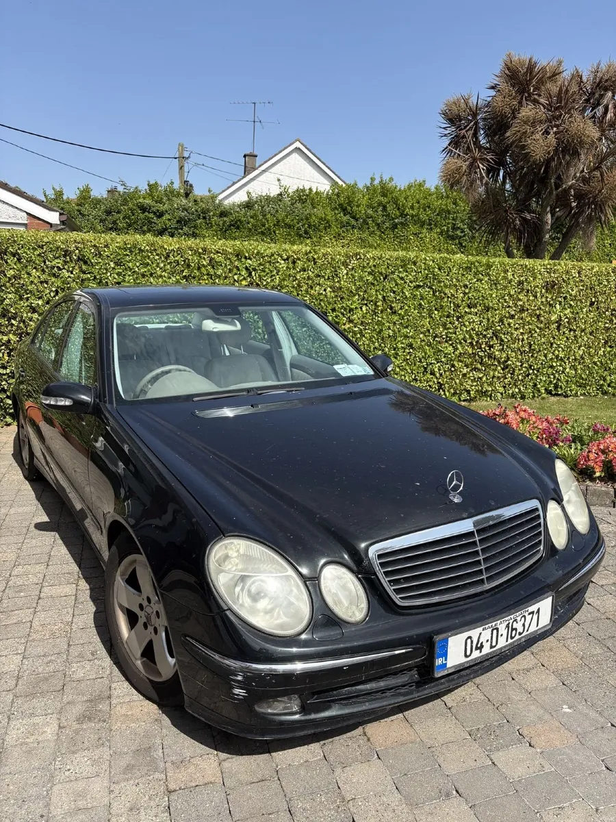 2004 Mercedes E240 — One Owner From New - Image 1