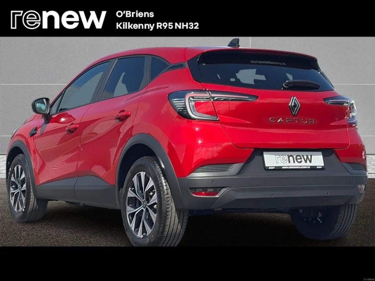 Renault Captur EVOLUTION 1.2 TCE 115 BHP 5DR *DEMO - Image 3