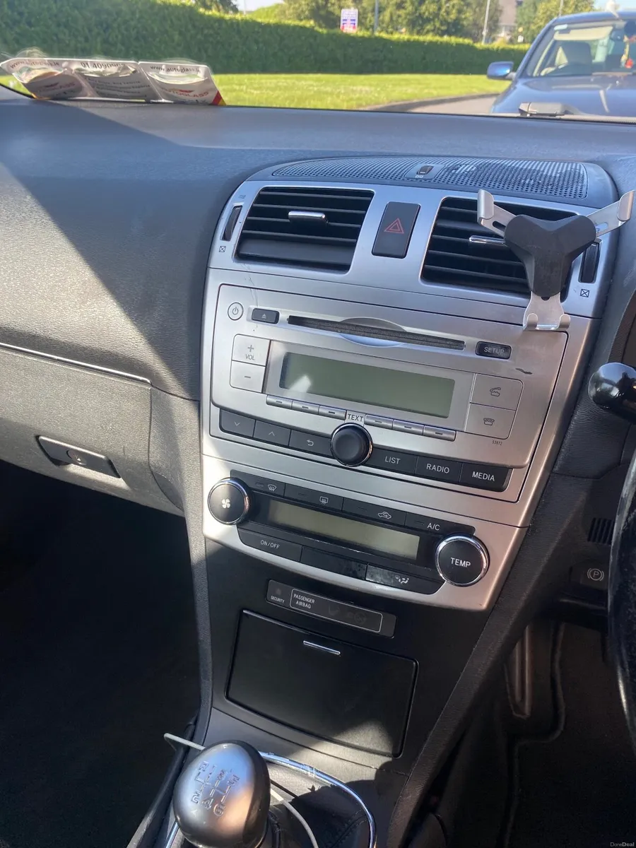 Toyota Avensis 2012 - Image 5
