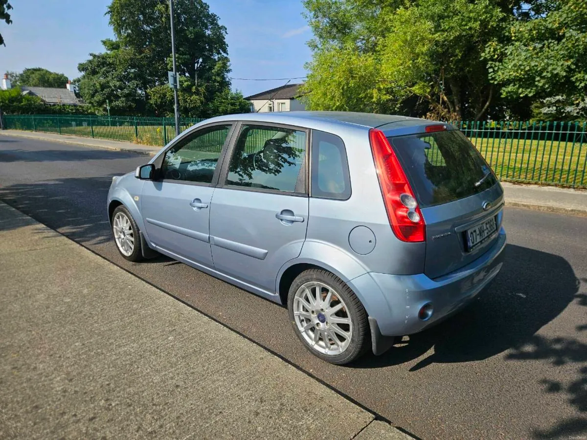 Ford Fiesta 1.2 Zetec - Image 4