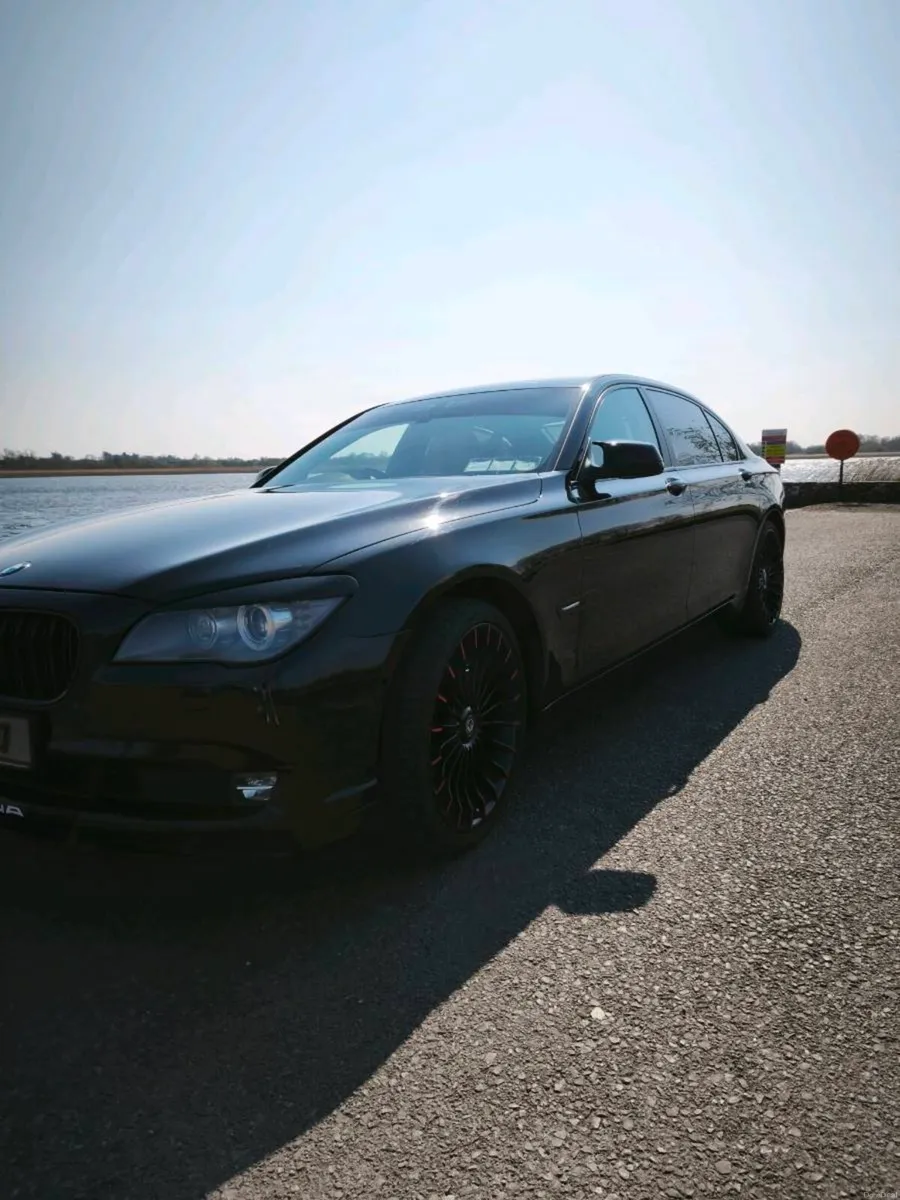Car - Image 1