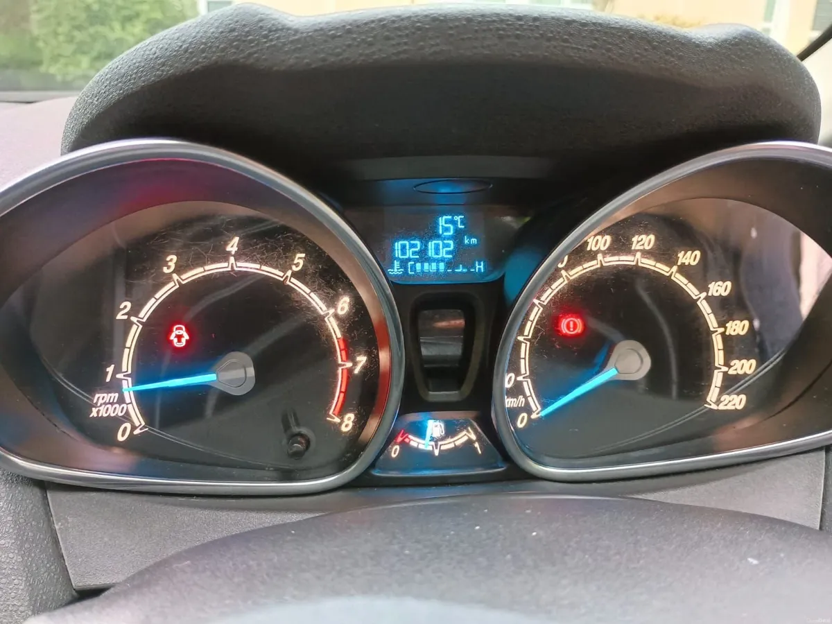 Ford Fiesta Titanium New NCT, low mileage & FSH - Image 3