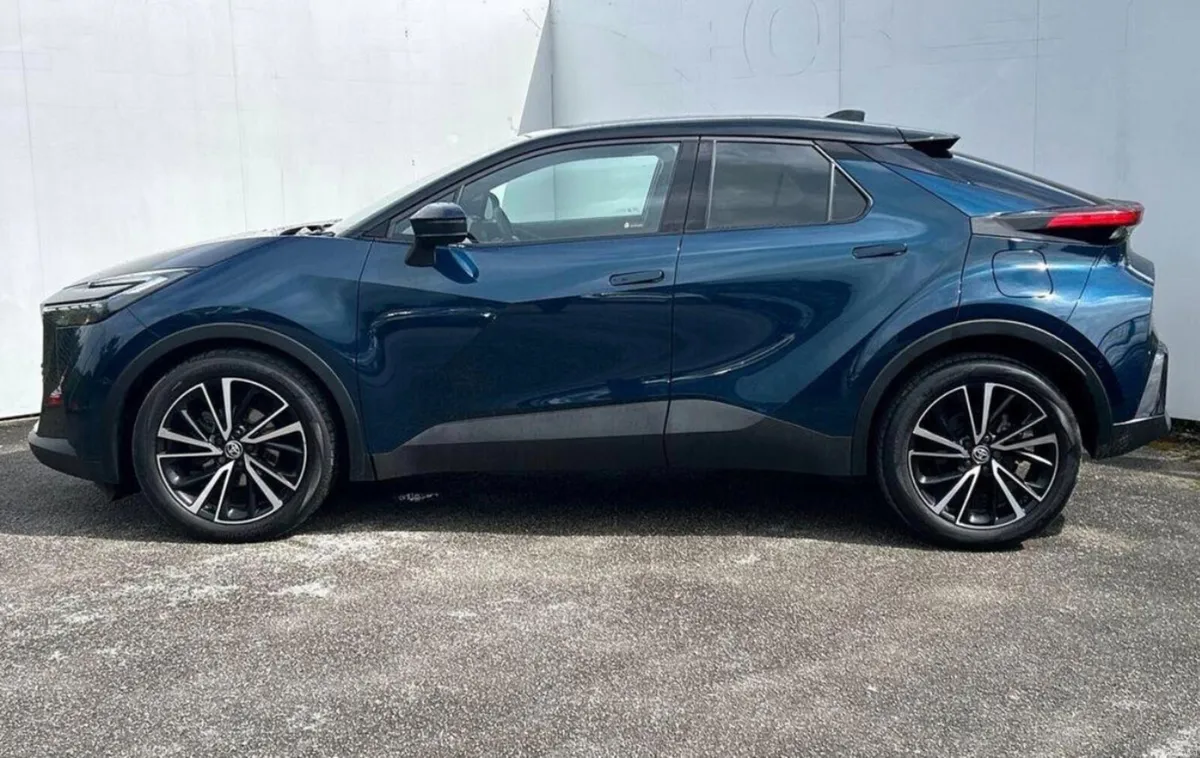 241 Toyota C-HR sport