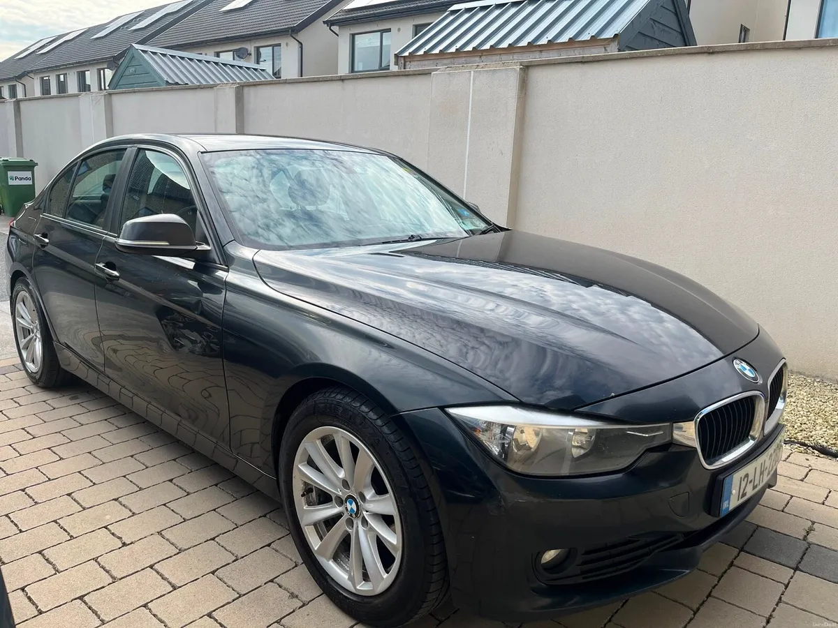 BMW320D - Image 2