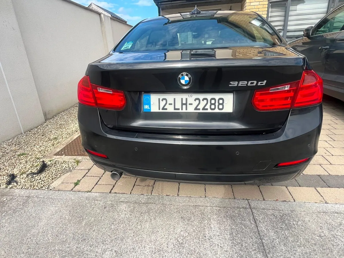 BMW320D - Image 4