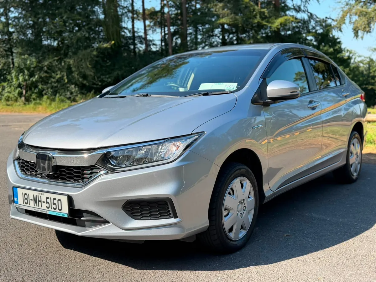 181 Honda Grace 1.5 hybrid - Image 2