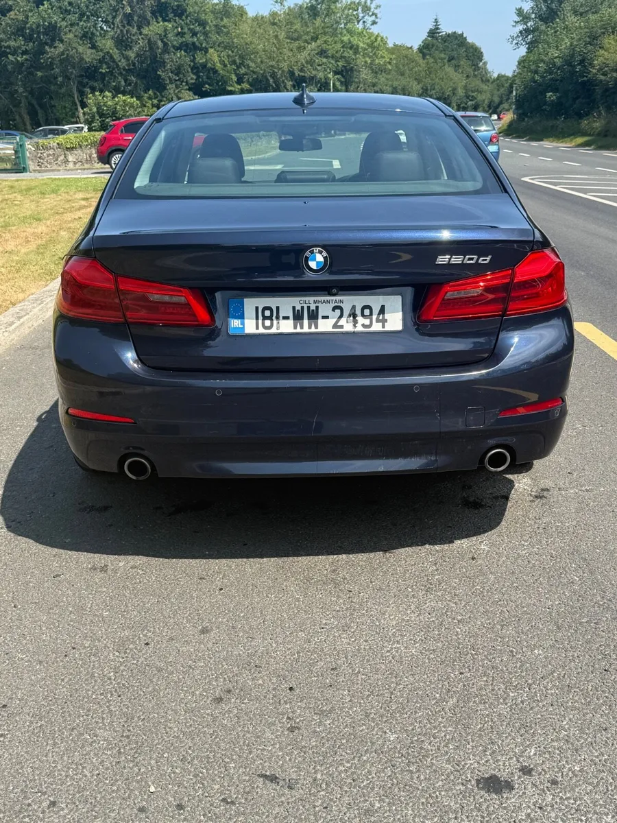BMW 5-Series 2018 - Image 6
