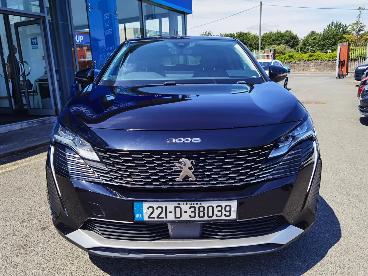 PEUGEOT 3008 ALLURE AUTO PETROL PLUG-IN HYBRID - Image 2