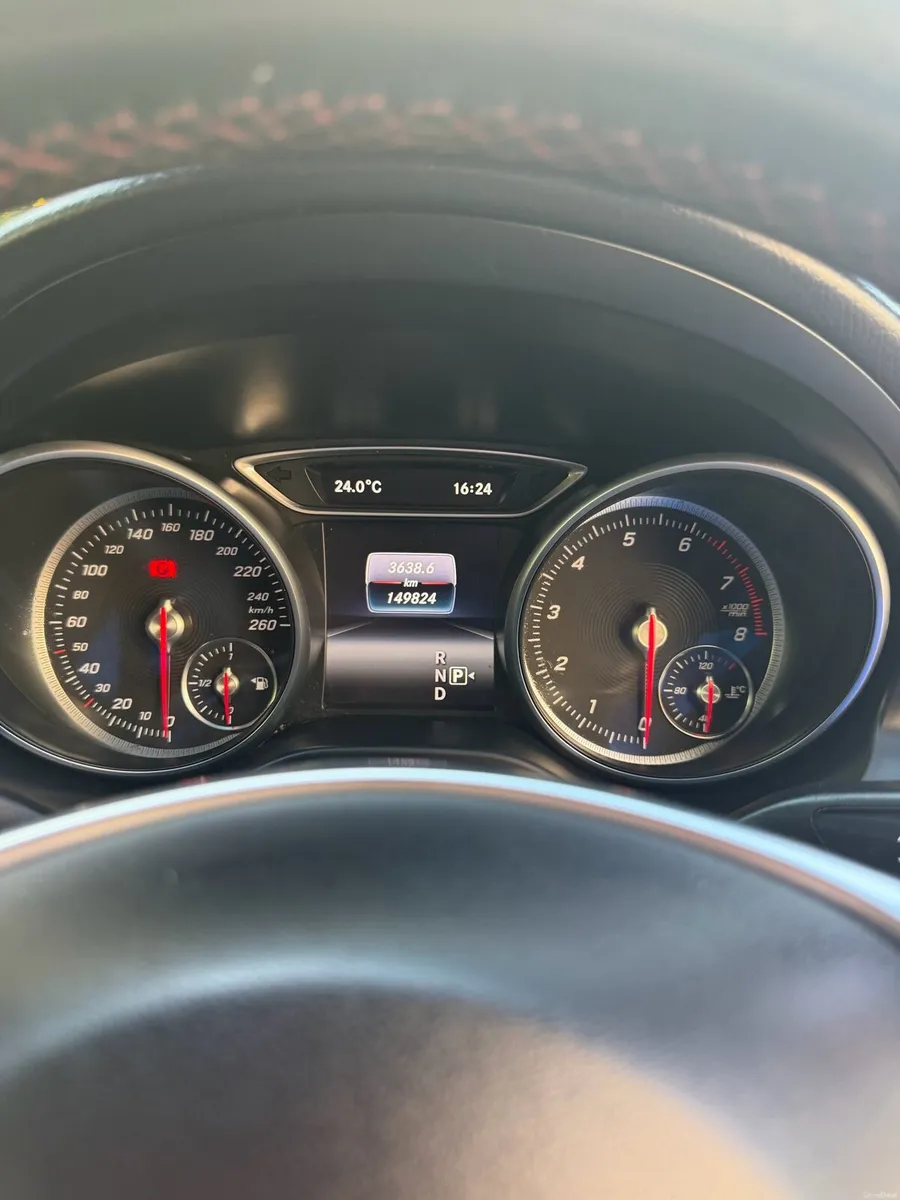 Mercedes CLA 2017 auto AMG LINE high spec - Image 4
