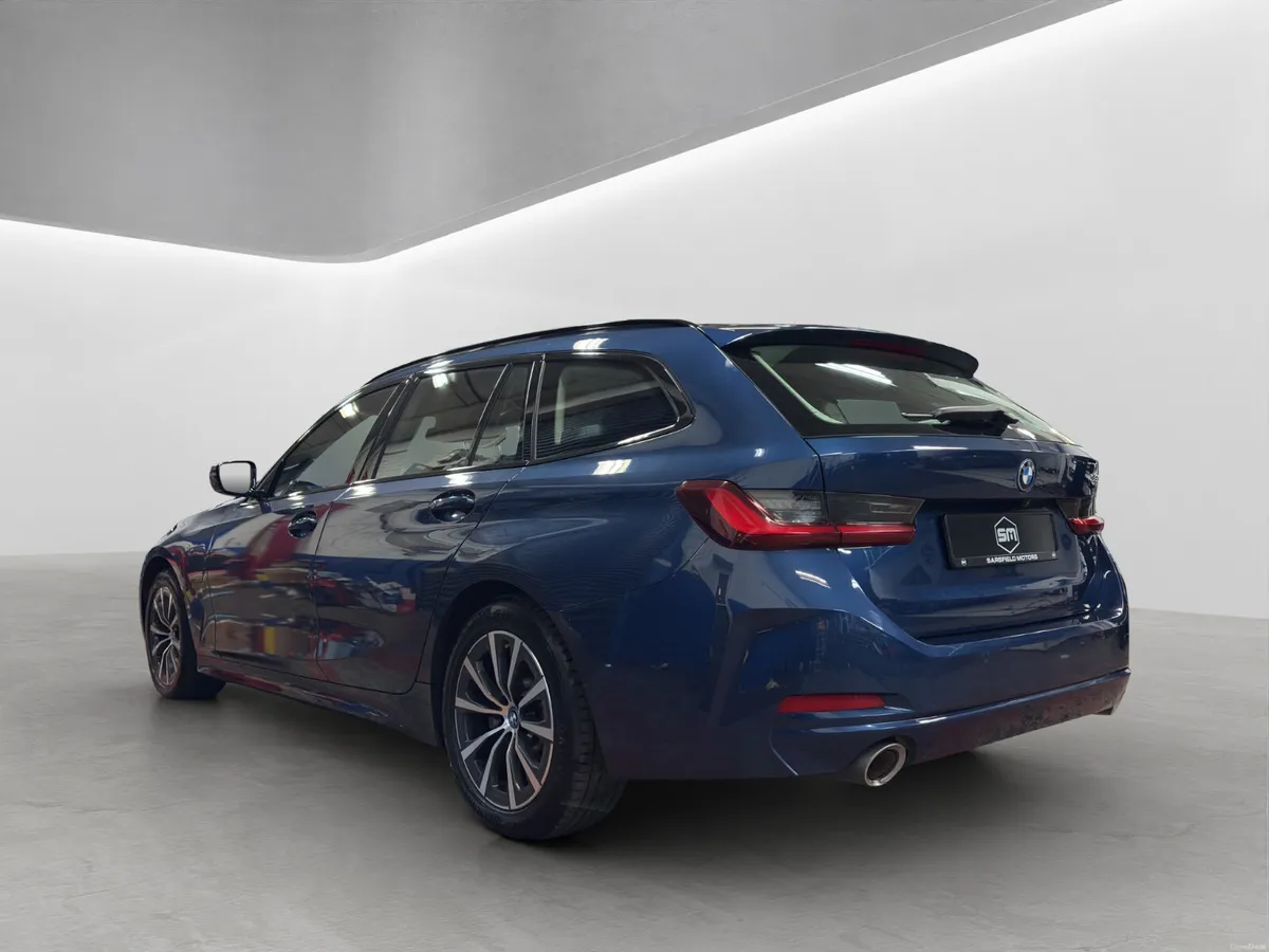 2024 BMW 330E TOURING - Image 4