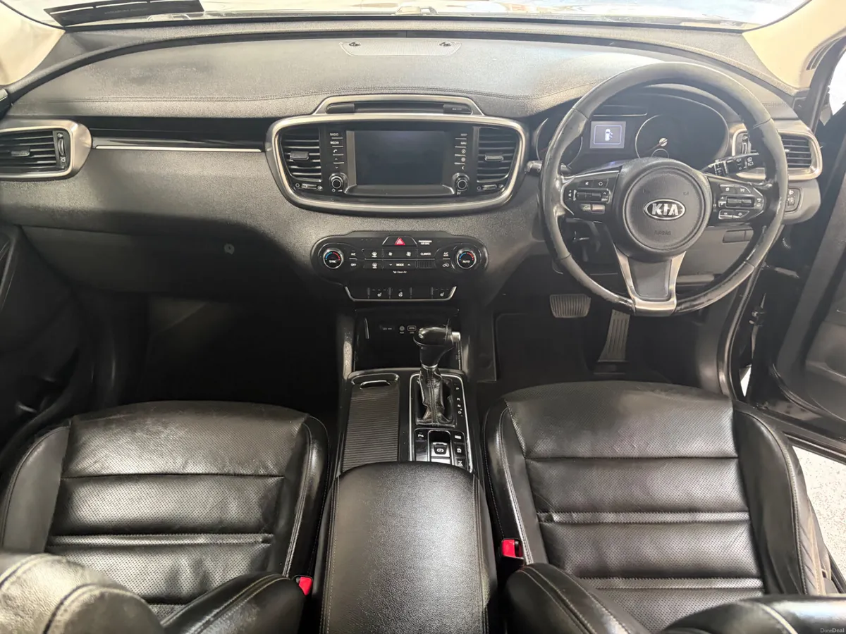Kia Sorento 2015 PLATINUM AWD 7 SEATS AUTO - Image 4