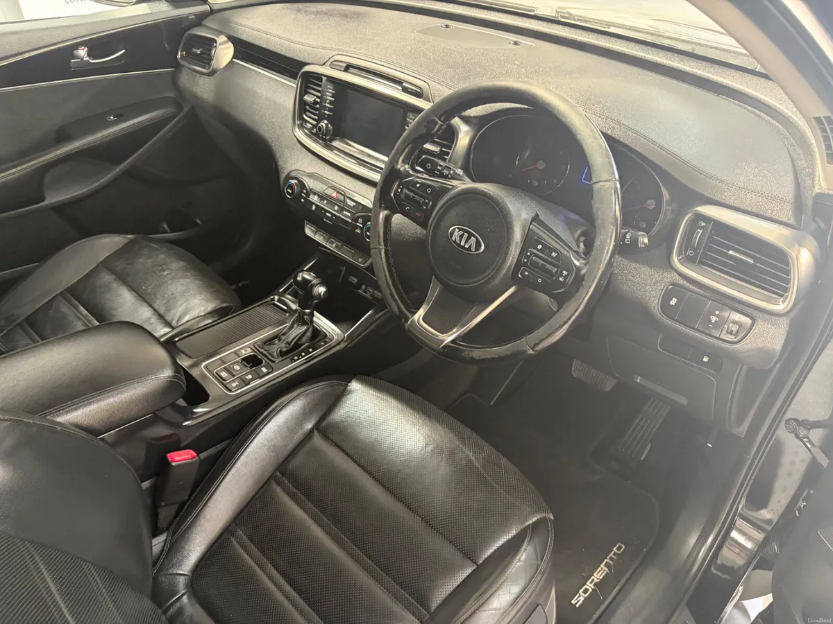 Kia Sorento 2015 PLATINUM AWD 7 SEATS AUTO - Image 6