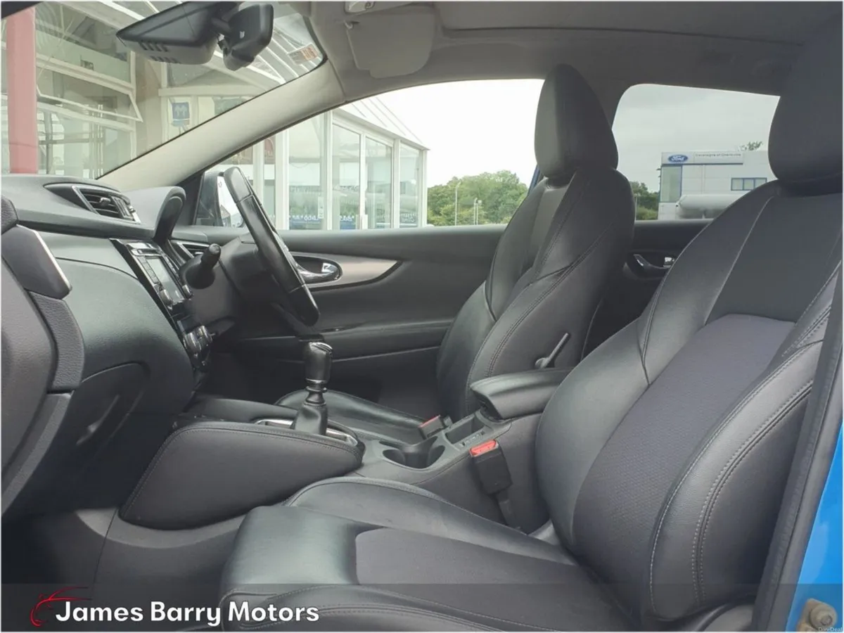 Nissan Qashqai 1.5 DSL SV PREMIUM // - Image 4
