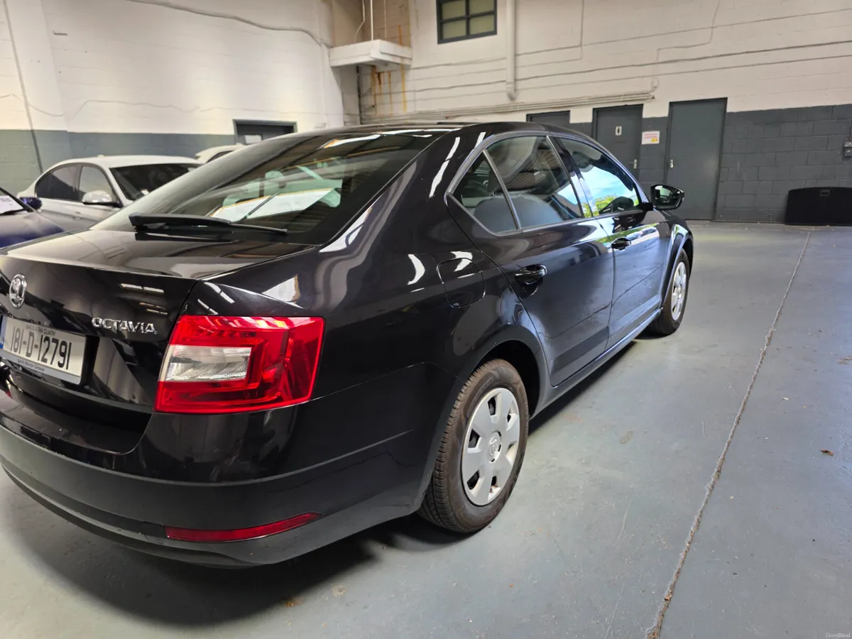 Skoda Octavia 2018 Petrol Manual - Image 6
