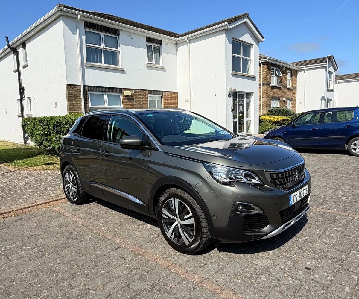 2017 Peugeot 3008 Allure 1.2 PureTech - Image 3