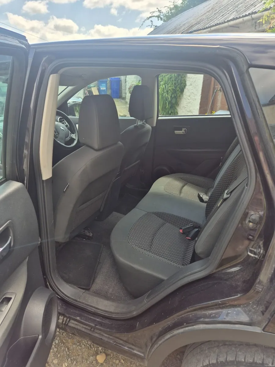 Nissan Qashqai 2010 - Image 2