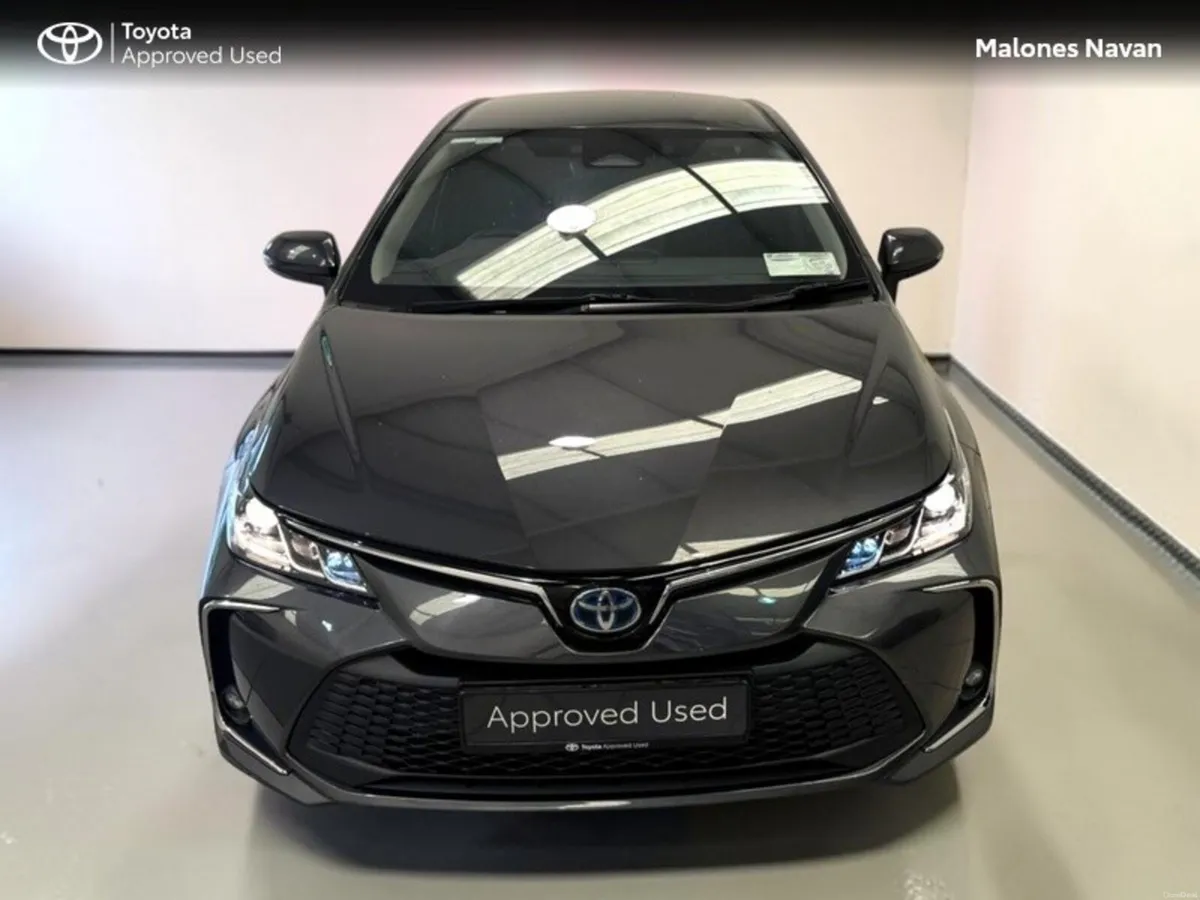 Toyota Corolla COROLLA LUNA SPORT SALOON - Image 5