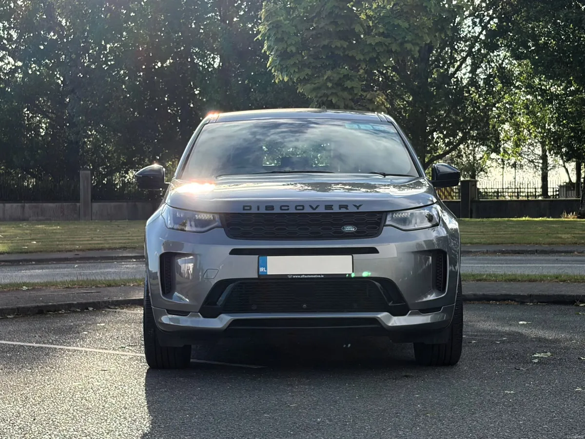 2021 Land Rover Discovery Sport R-Dynamic SE P300E - Image 5