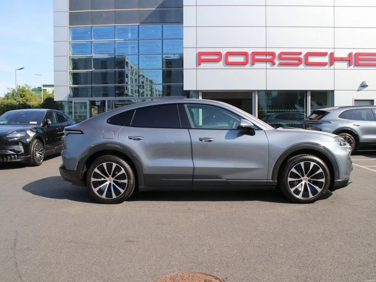 Porsche Cayenne Coupe Electric - Image 4