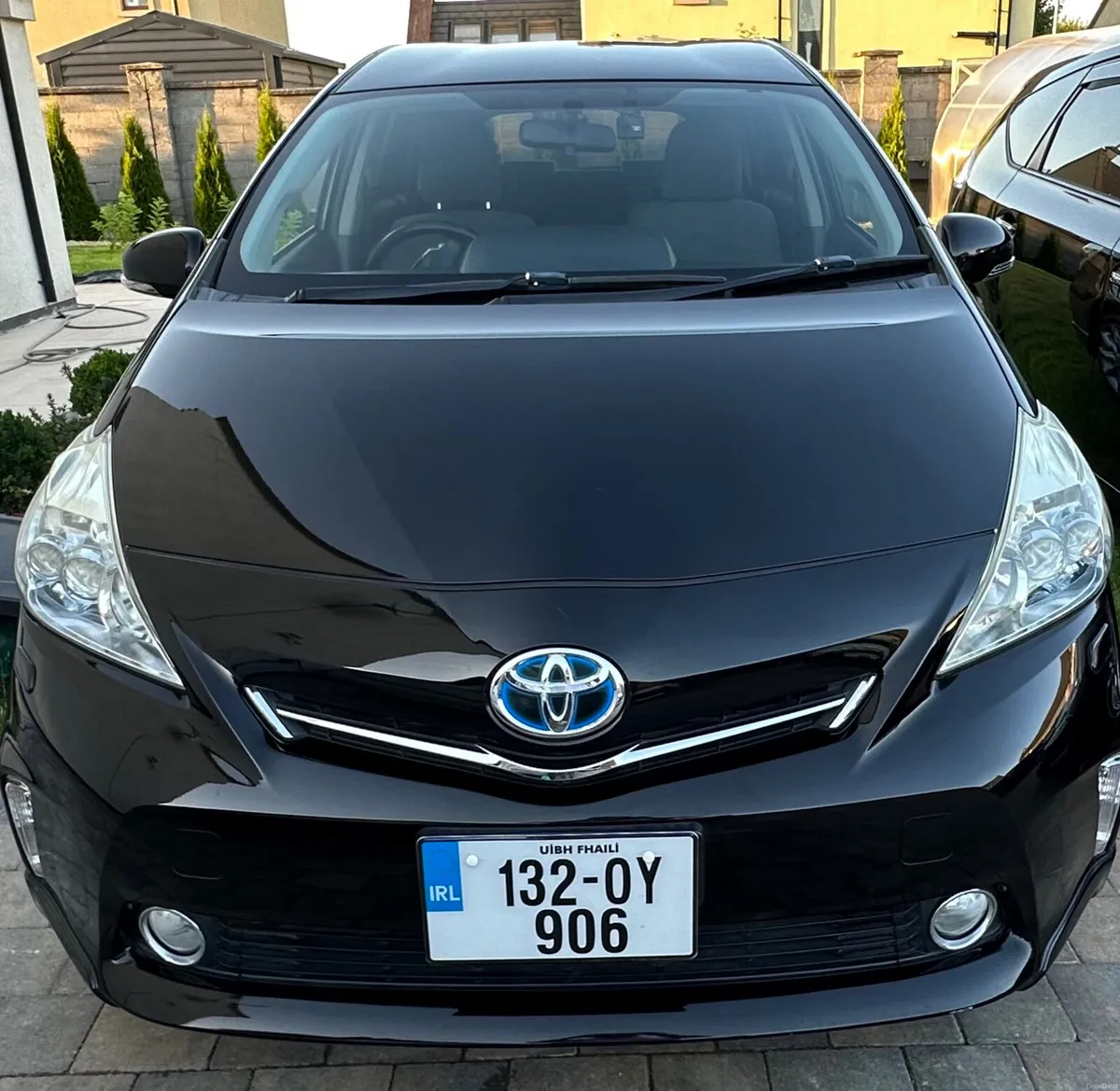 Toyota Prius 2013 (132) Hybrid - 7 Seats - Image 1