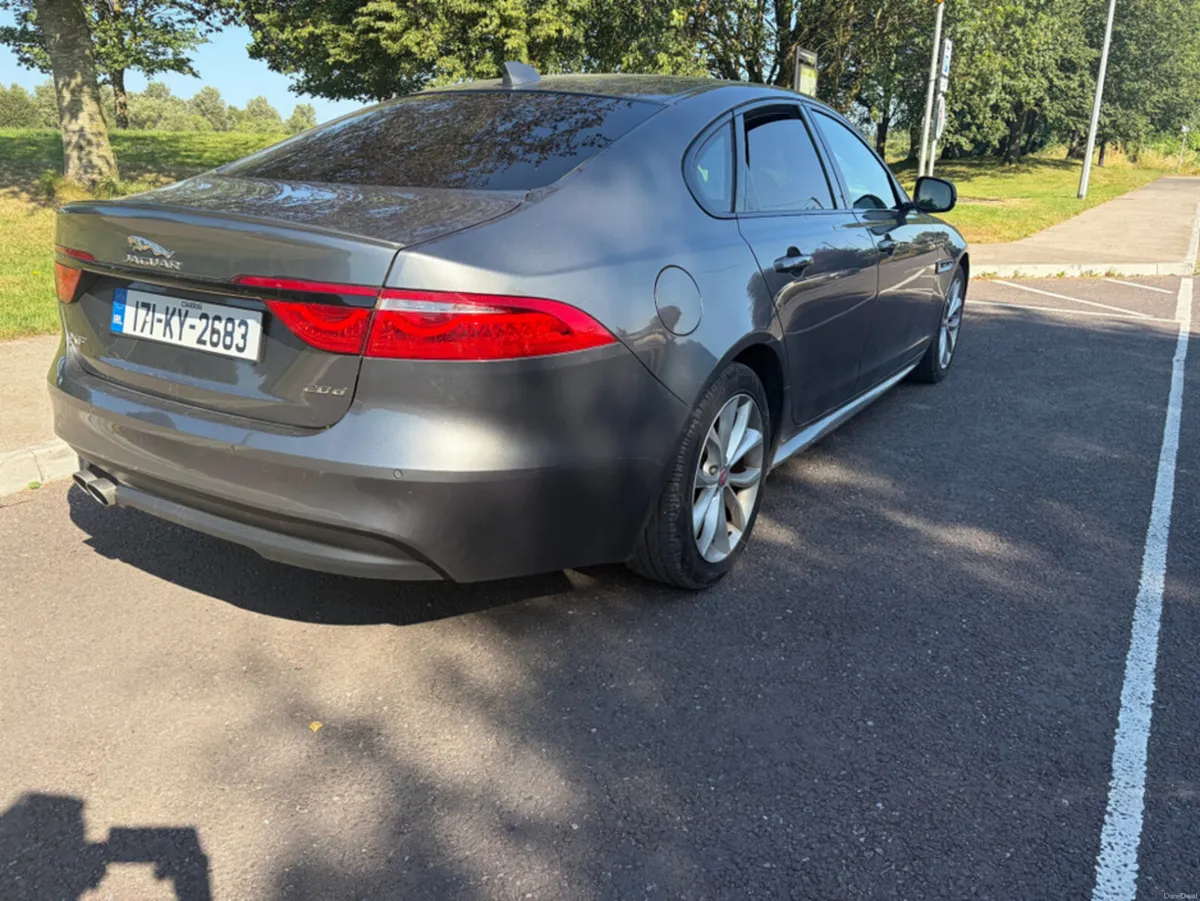 Jaguar XF 2.0 D R-SPORT 180PS 4DR AUTO - Image 4