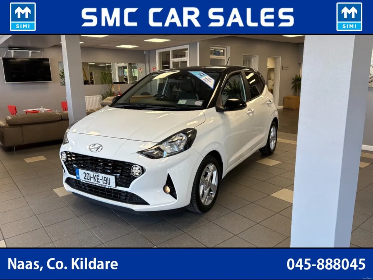 Hyundai i10 DELUXE TWO TONE - Image 1