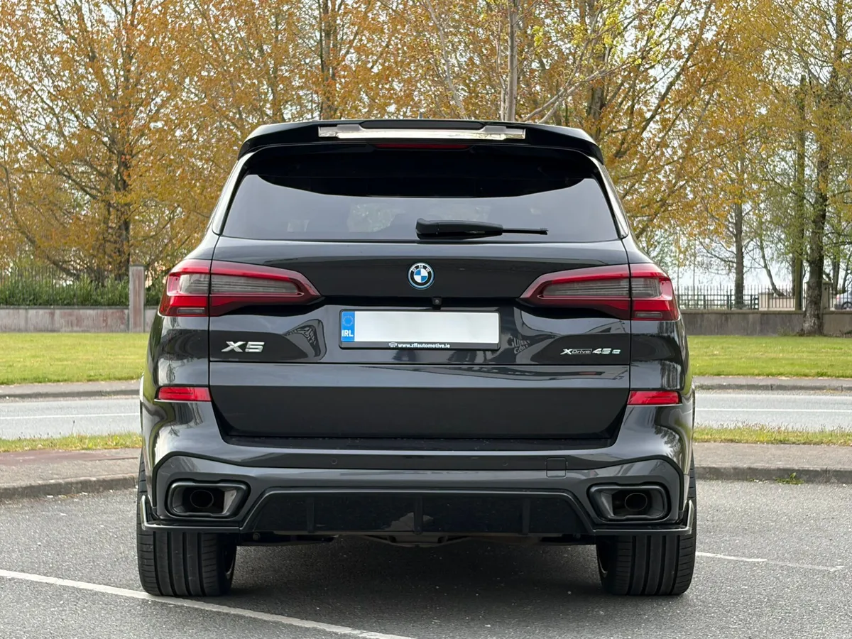 2022 BMW X5 45e M Sport Plus M Performance X-Drive - Image 5