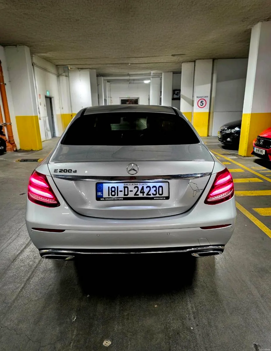 Mercedes Benz E class - Image 2