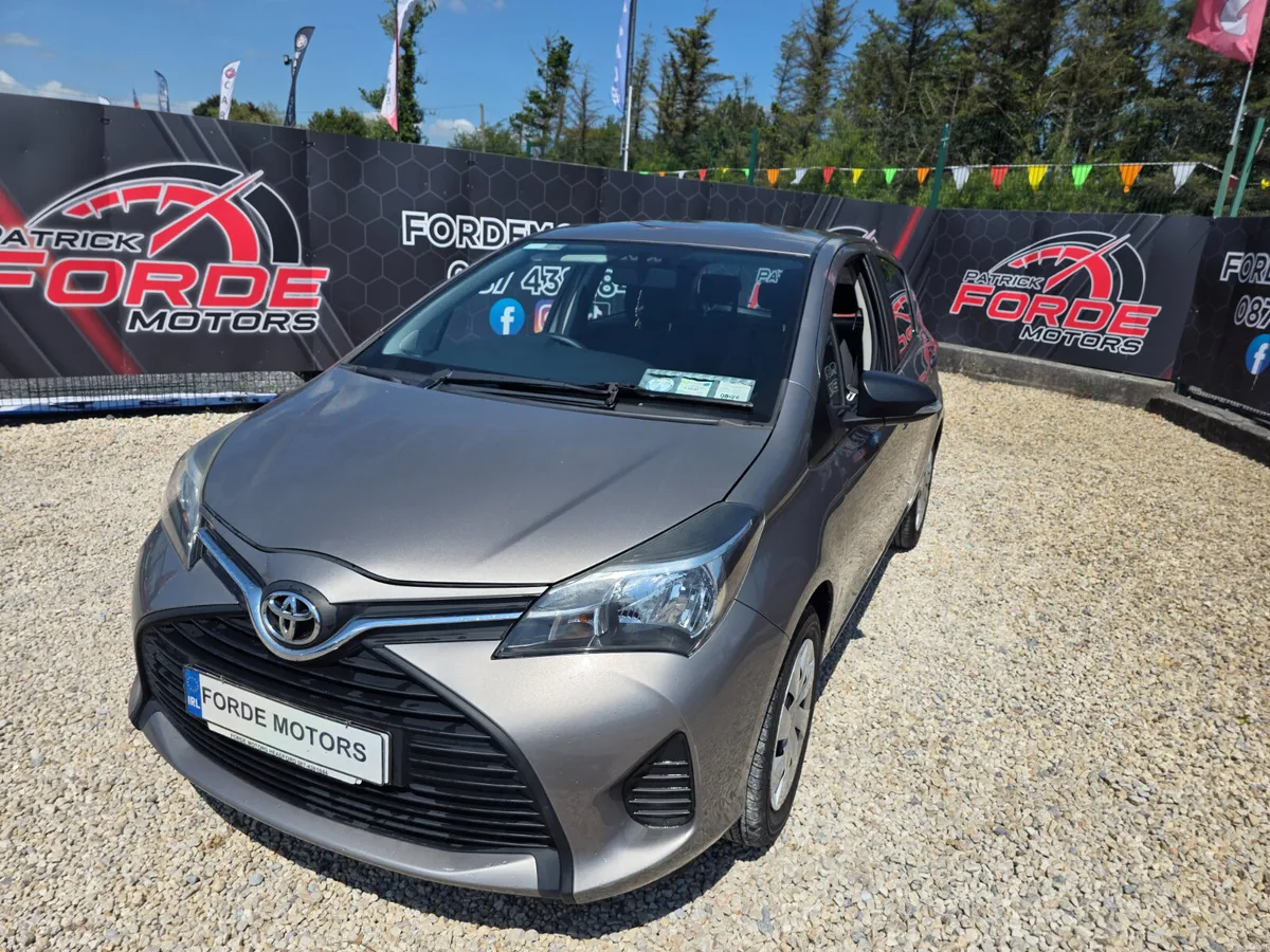 Toyota Yaris 2015 - Image 2