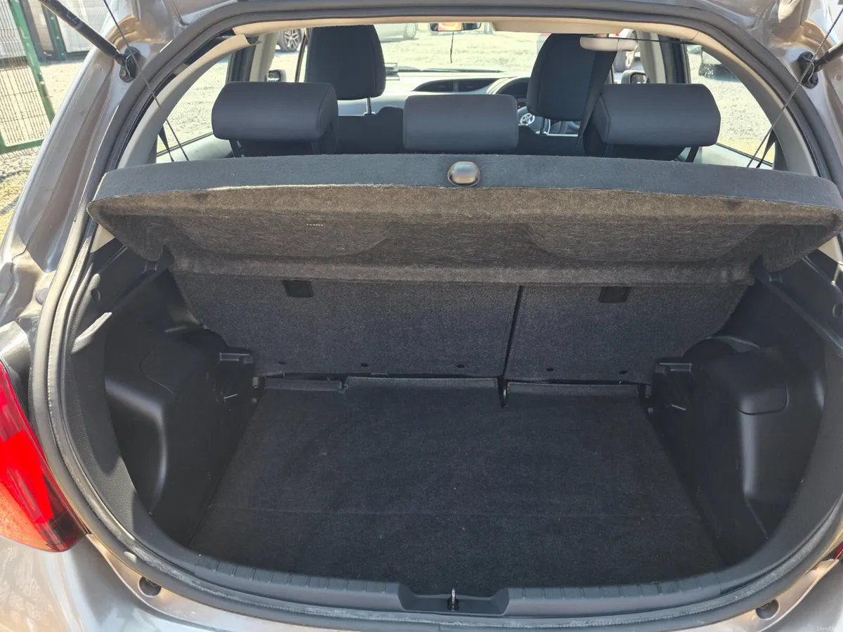Toyota Yaris 2015 - Image 6