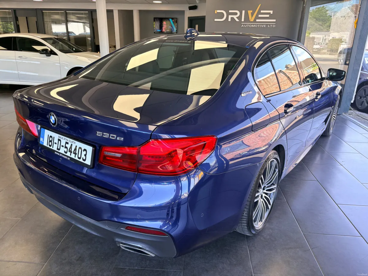 BMW 5-Series 2018 530e M-Sport***1 Year Warranty * - Image 4