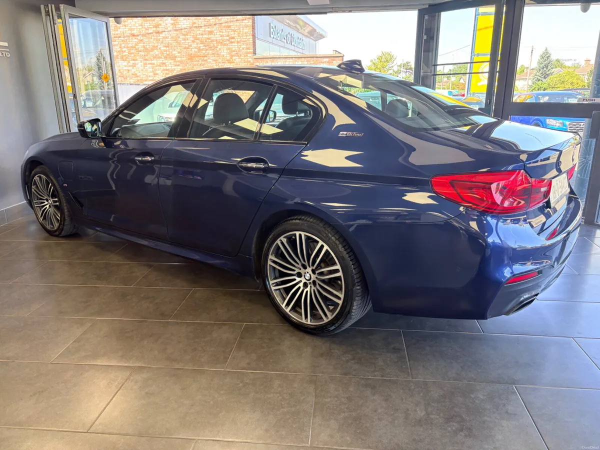BMW 5-Series 2018 530e M-Sport***1 Year Warranty * - Image 6