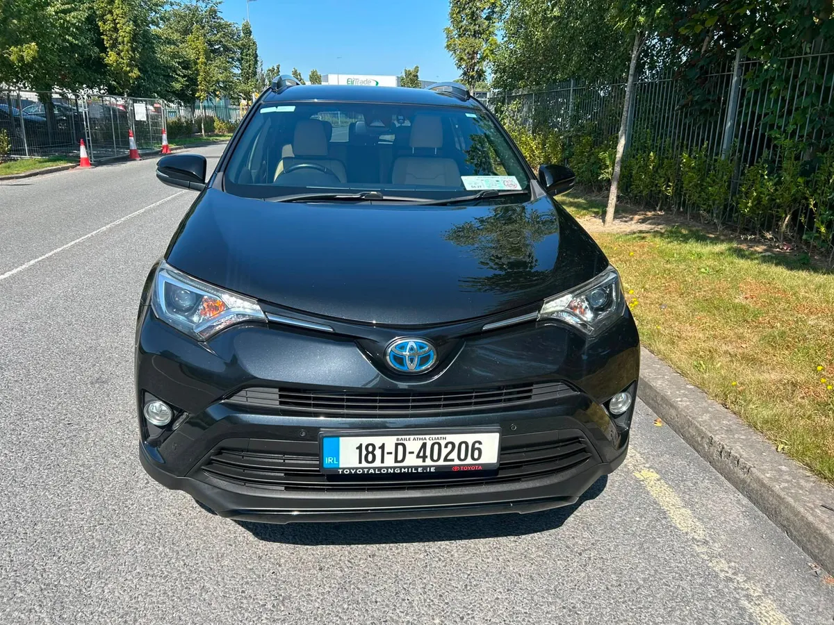 Toyota RAV4 2018 PETROL HYBRID - Image 3