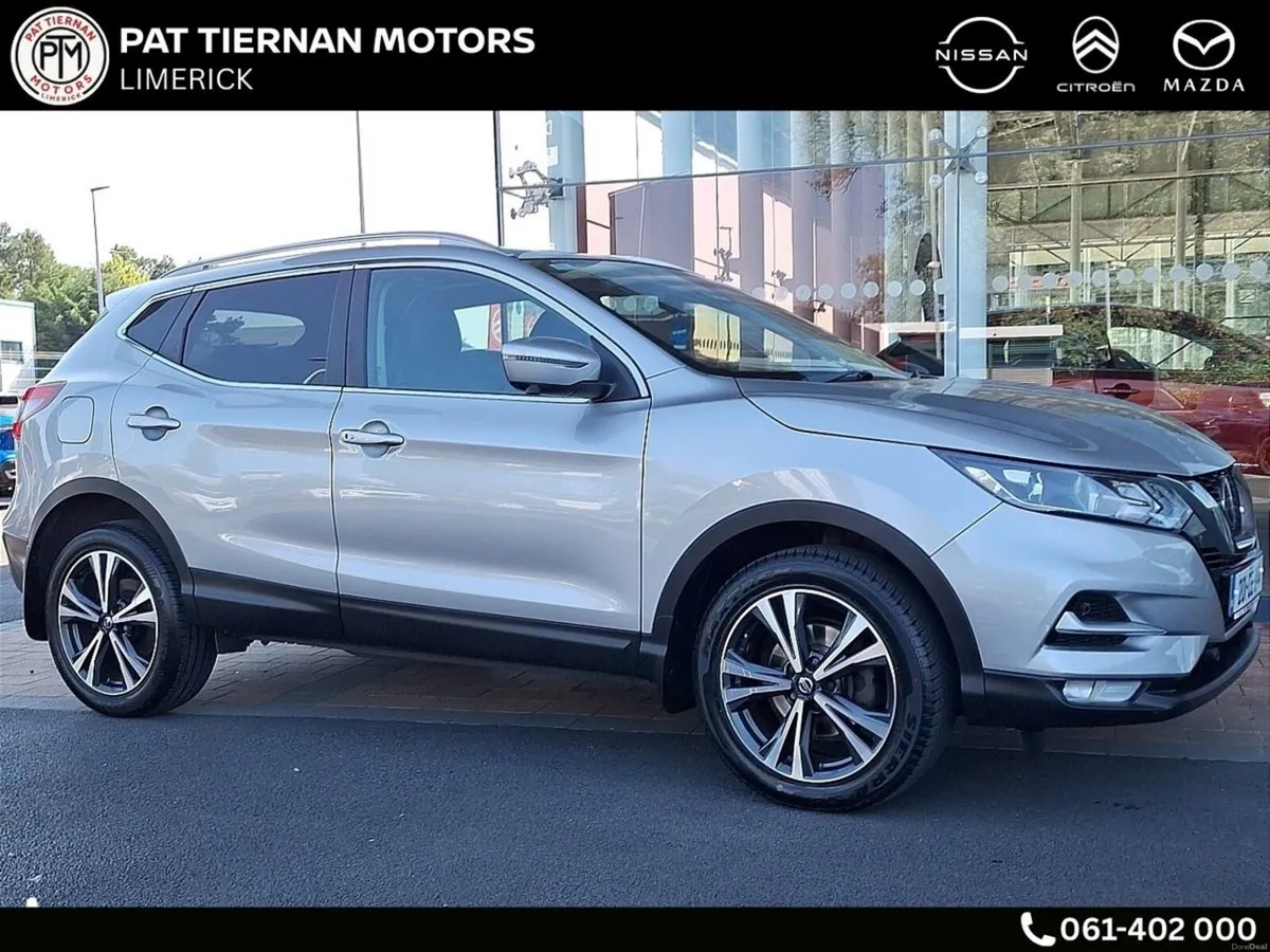 Nissan Qashqai 1.3 PET SV Premium + Leather seats - Image 1