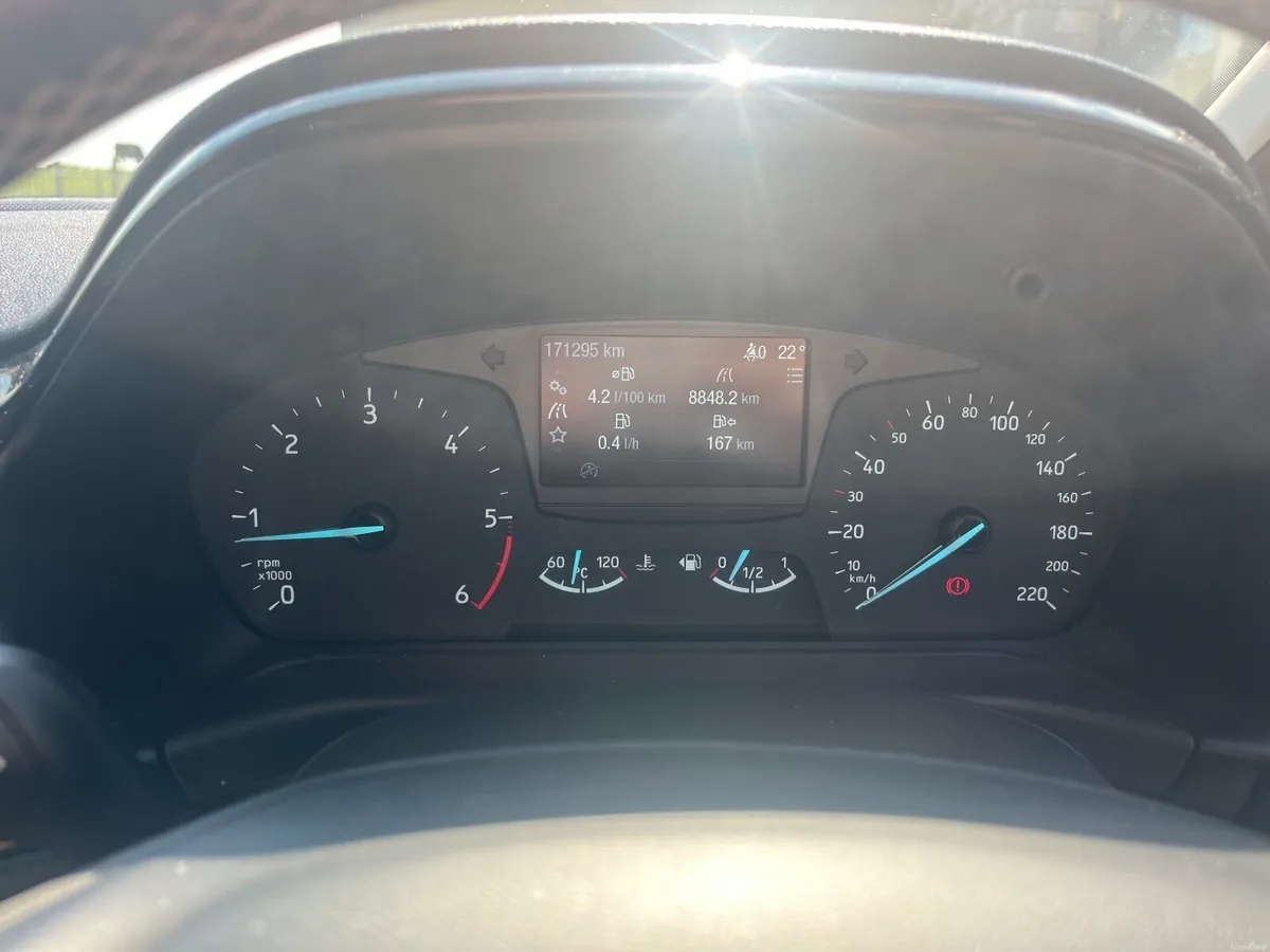Ford Fiesta 2018 - Image 4