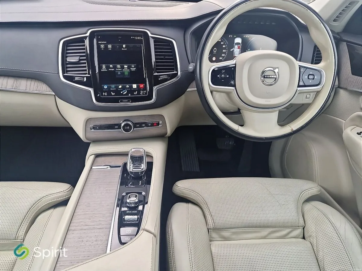 Volvo XC90 T8 Inscription Plug In Hybrid - Image 4