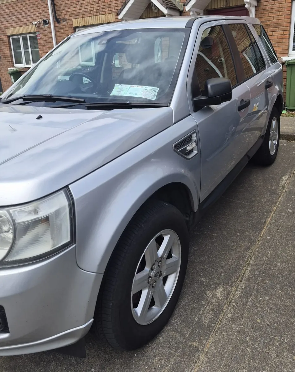 Land Rover Freelander 2012 - Image 2
