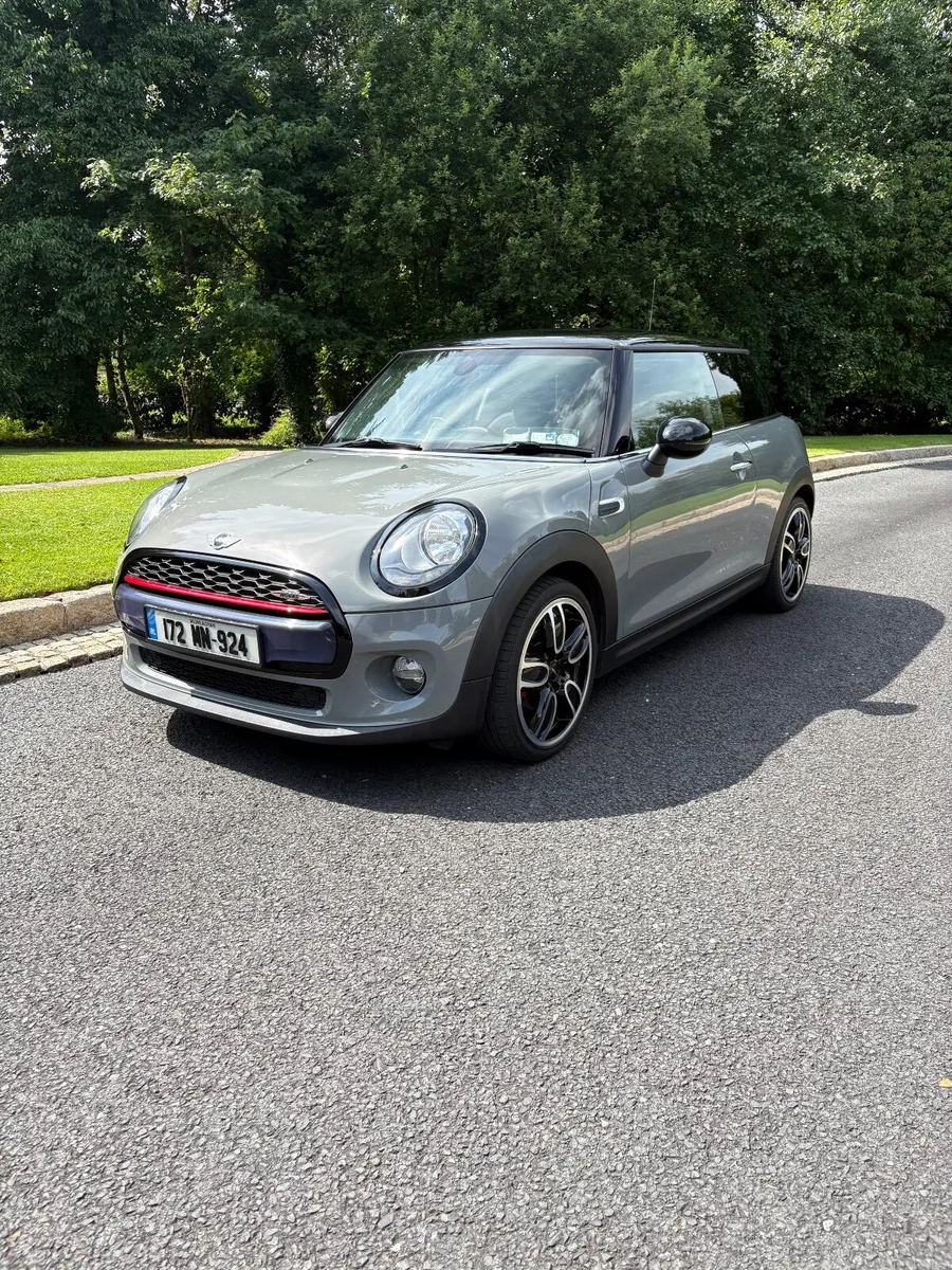 Mini Cooper 2017 - Image 1