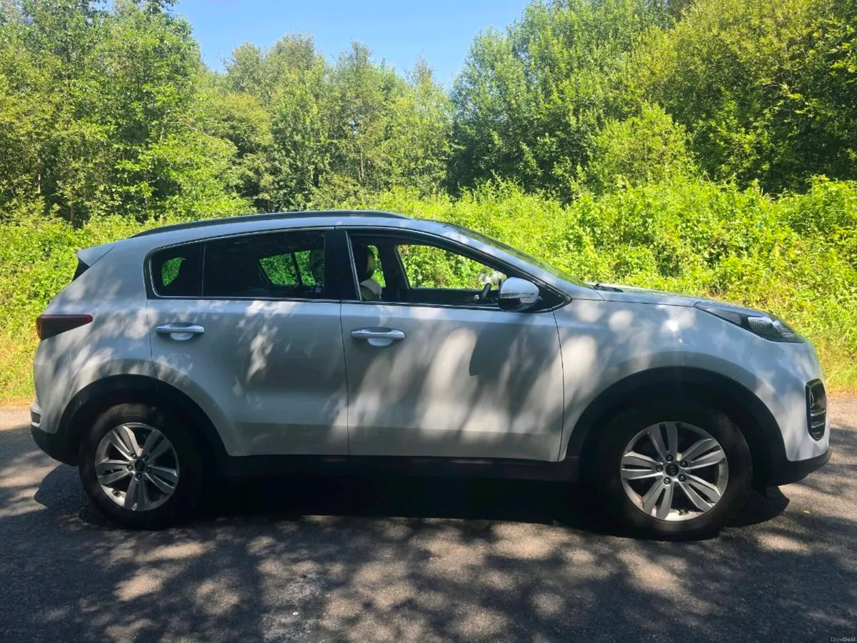 Excellent 162 Kia Sportage for Sale - Image 4