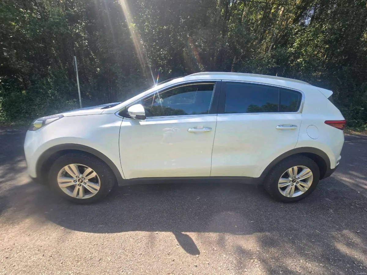 Excellent 162 Kia Sportage for Sale - Image 6