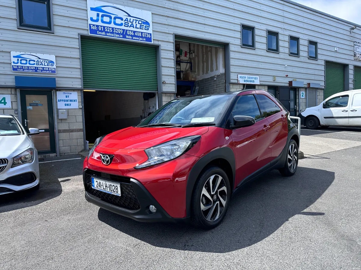 Toyota Aygo X  1.0 Design Auto, 2024 - Image 2