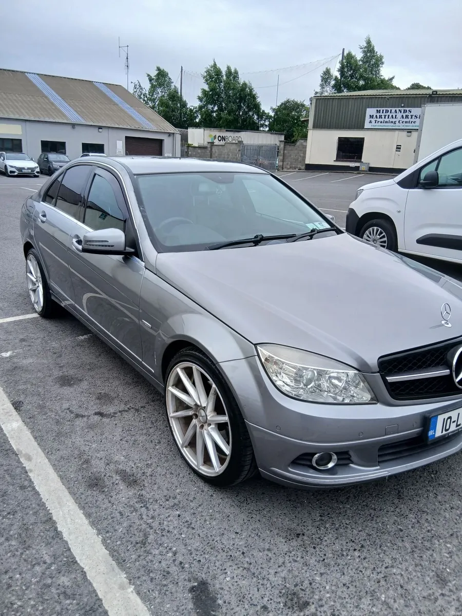 Mercedes-Benz C-Class 2010 - Image 1