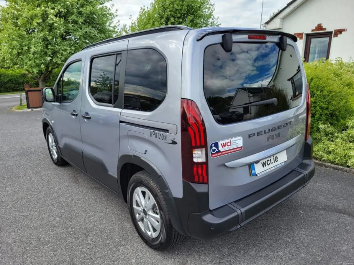 Peugeot Rifter 2025 wheelchair accessible - Image 5
