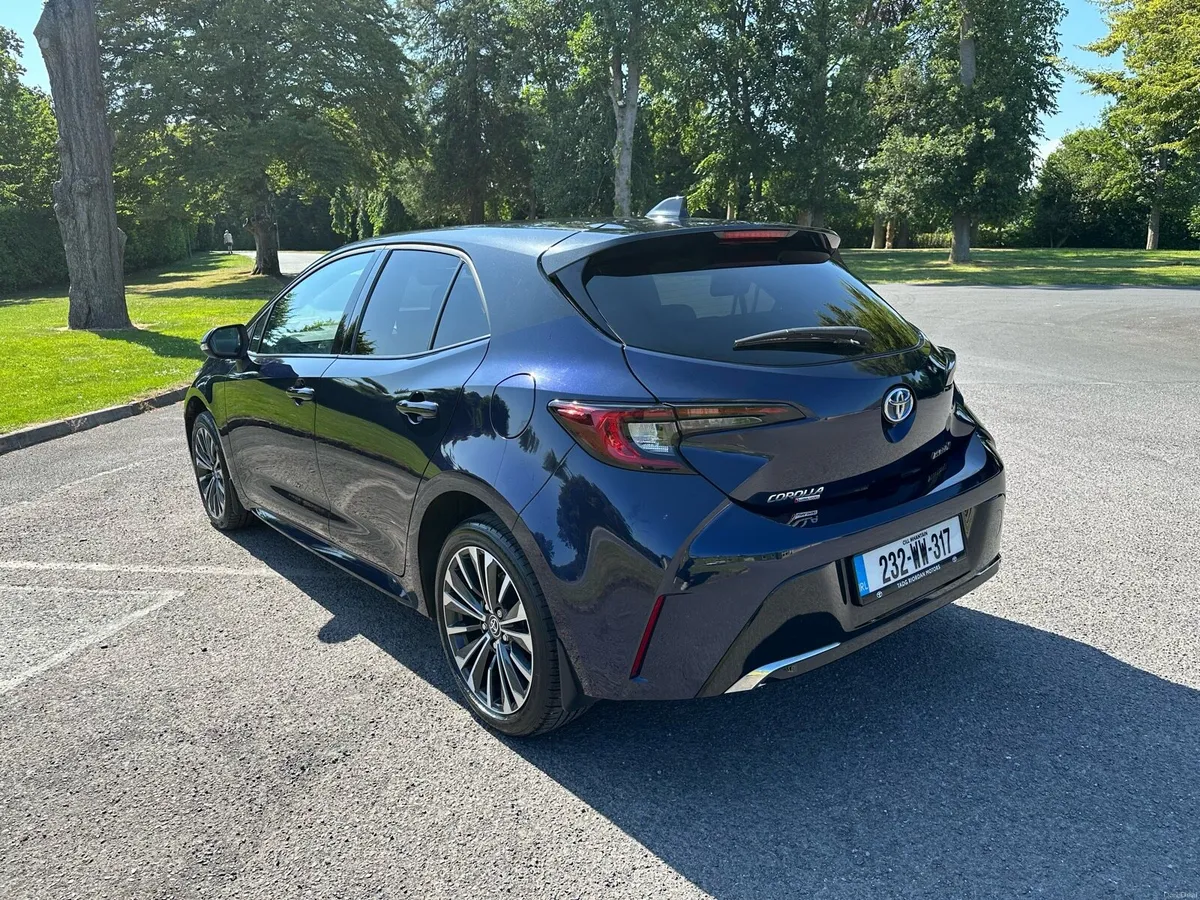 Toyota Corolla Hybrid Luna Sport . With Warranty - Image 2