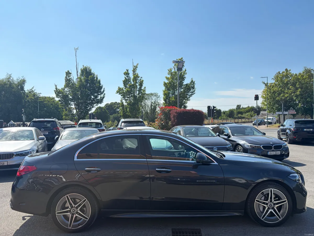 231 Mercedes-Benz C300e AMG Premium Hybrid - Image 4