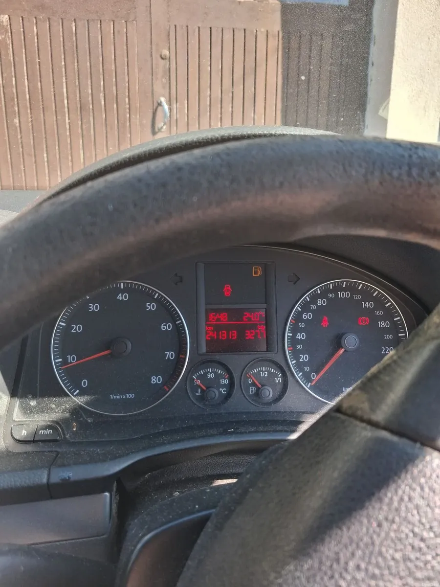 Volkswagen Jetta 2008 - Image 4