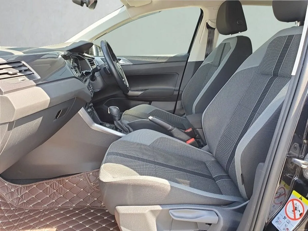 Volkswagen Polo ** HIGHLINE ** HUGE SPEC ** TRINIT - Image 6