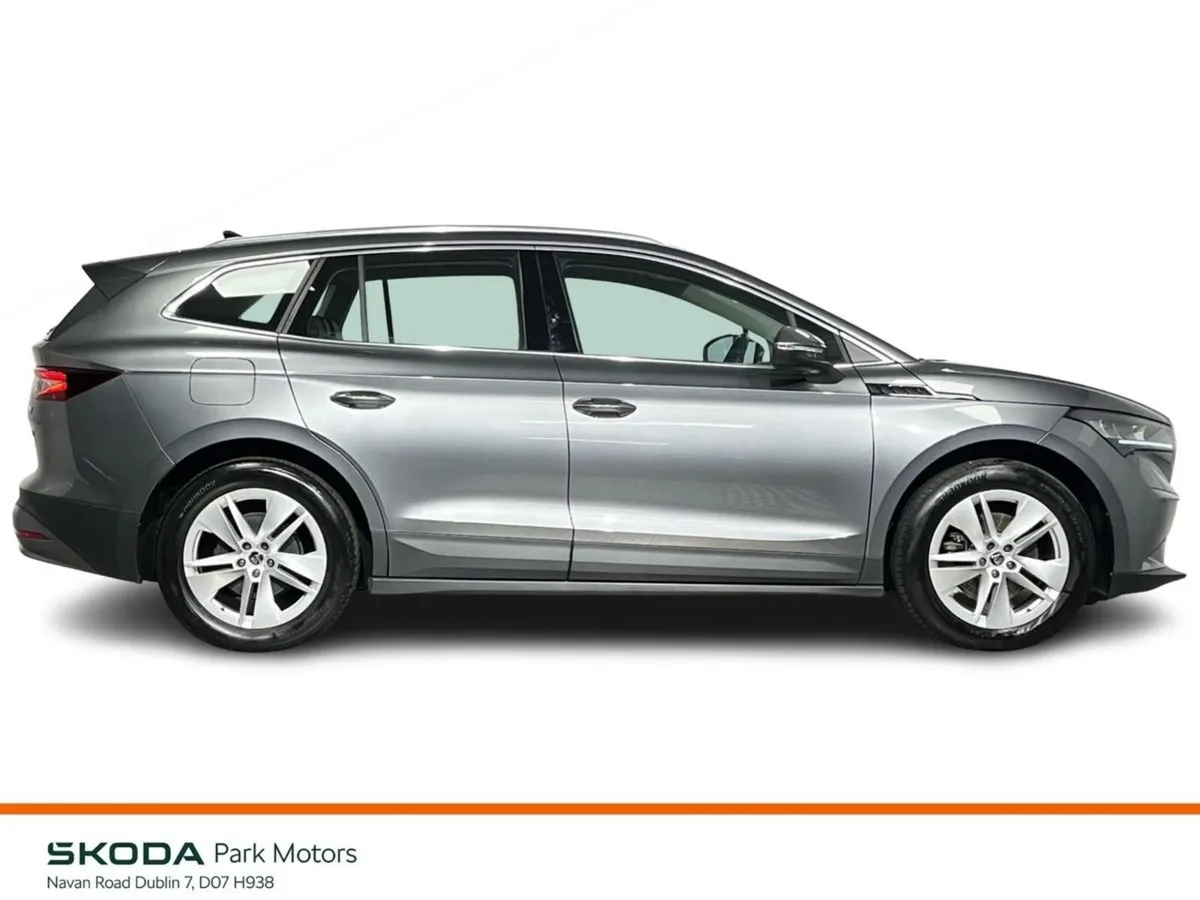 Skoda Enyaq IV 80 - Reversing Camera - Ambient Lig - Image 6